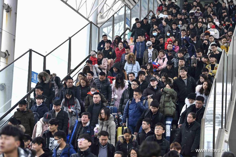 مع انتهاء عطلة عيد الربيع ...السكك الحديدية الصينية تسجل رقما قياسيا بعدد رحلاتها