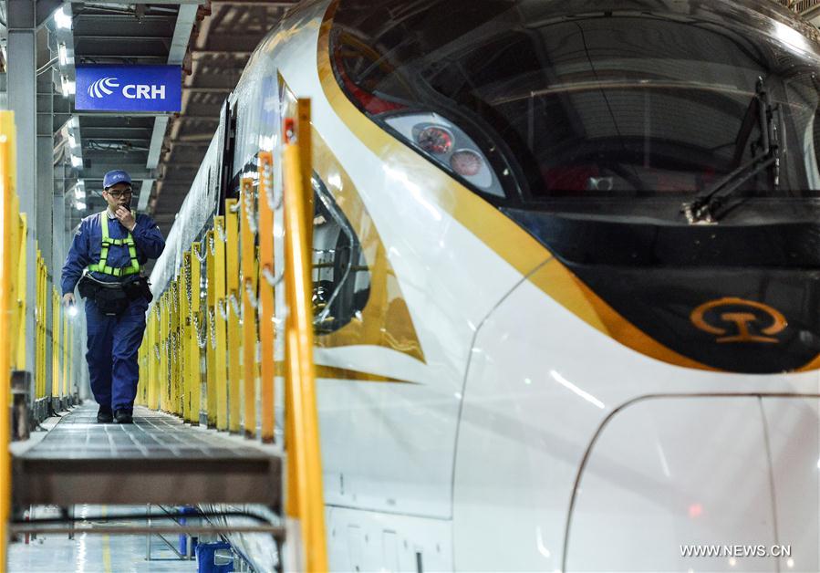 اختبار قطار رصاصة (فوشينغ) جديد في الصين
