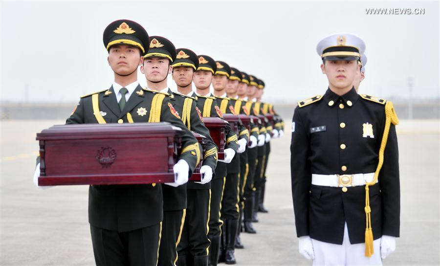 كوريا الجنوبية تعيد المزيد من رفات الجنود الصينيين الذين قتلوا في الحرب الكورية