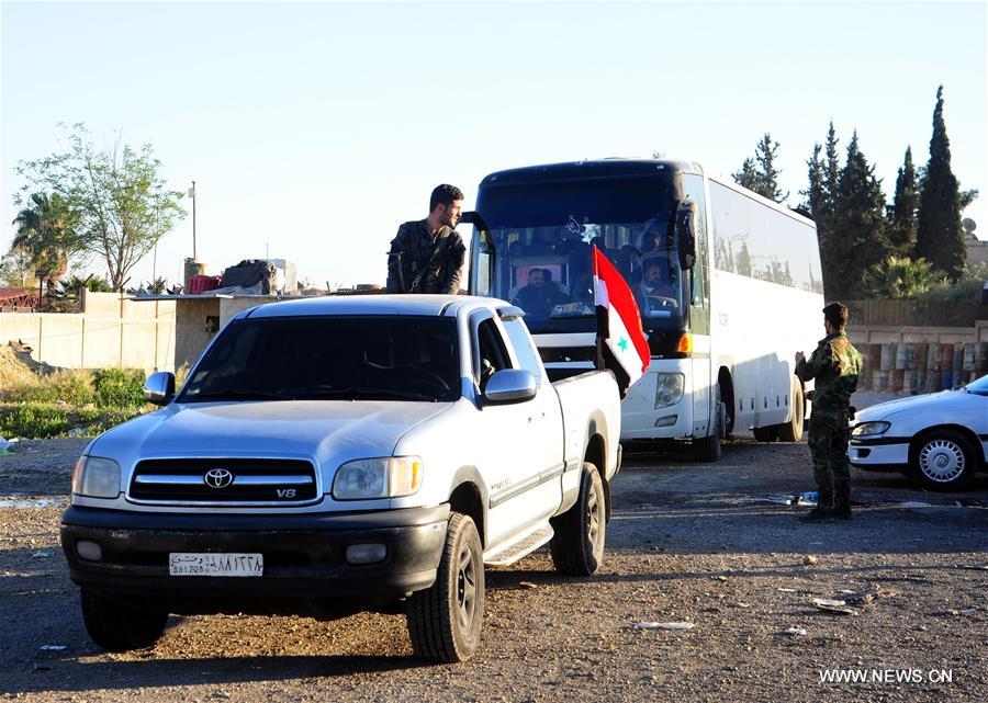 مغادرة دفعة جديدة من مقاتلي جيش الإسلام من مدينة دوما بالغوطة الشرقية إلى جرابلس