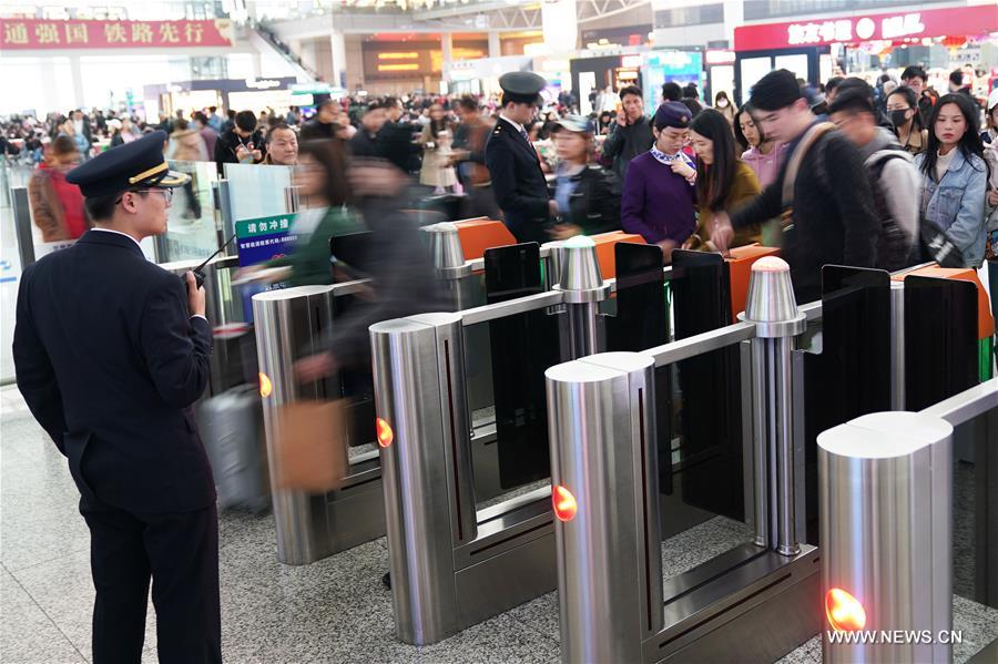 توقعات بوصول رحلات القطارات في الصين لـ 13.9 مليون رحلة في يوم كنس المقابر