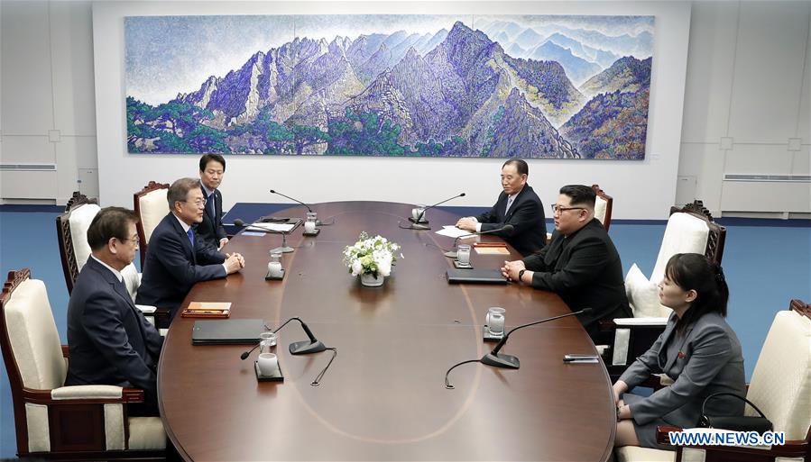 زعيما الكوريتين يبدآن المحادثات الرسمية للقمة الثالثة بين الكوريتين