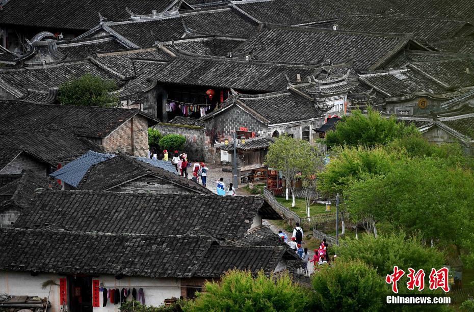 بالصور: اكتشاف قرية قديمة تعود إلى 800 سنة في فوجيان