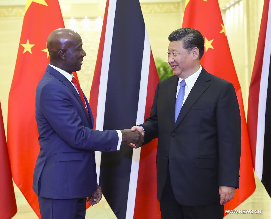 شي يدعو لتكامل استراتيجيات التنمية بين الصين وترينيداد وتوباغو