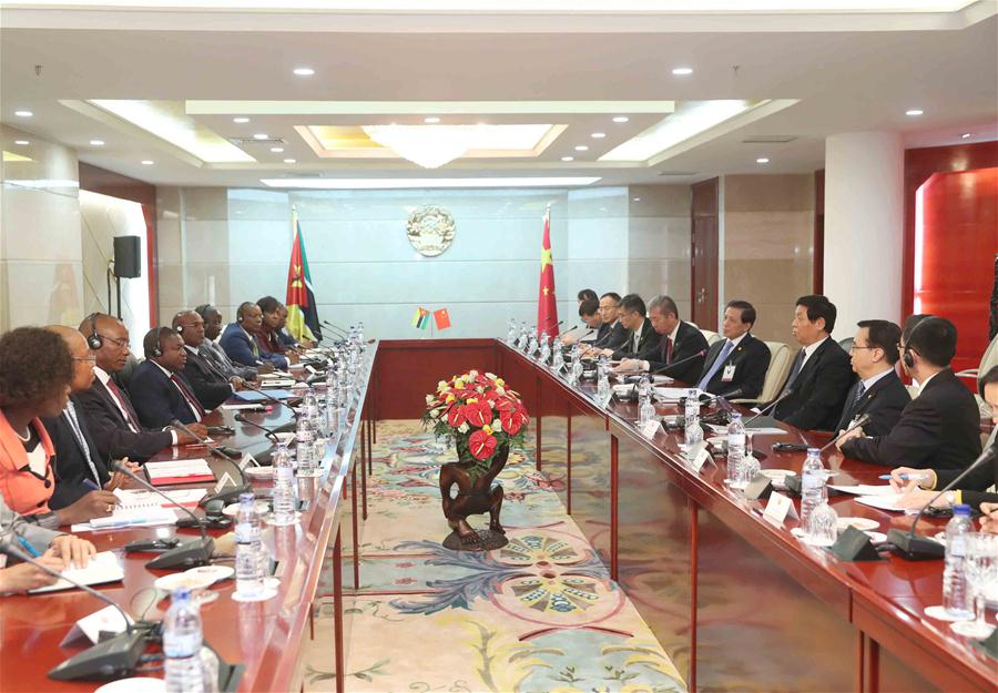 كبير المشرعين الصينيين يزور موزمبيق لتعزيز الصداقة والتعاون
