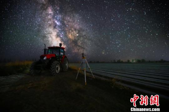 الصين توسع نظام القيادة الآلية في المجال الزراعي