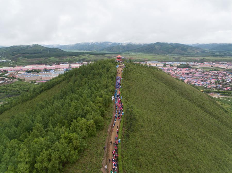 سباق لهواة تسلق الجبال في غابات داشينغآنلينغ