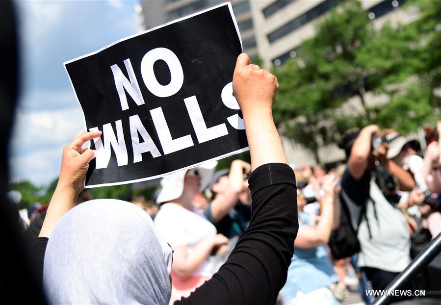 اعتقال نحو 600 شخص إثر اعتصام في مجلس الشيوخ ضد سياسة ترامب للهجرة