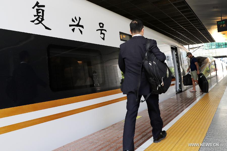 أكثر من 41 مليون راكب على متن القطار الصيني الرصاصة 