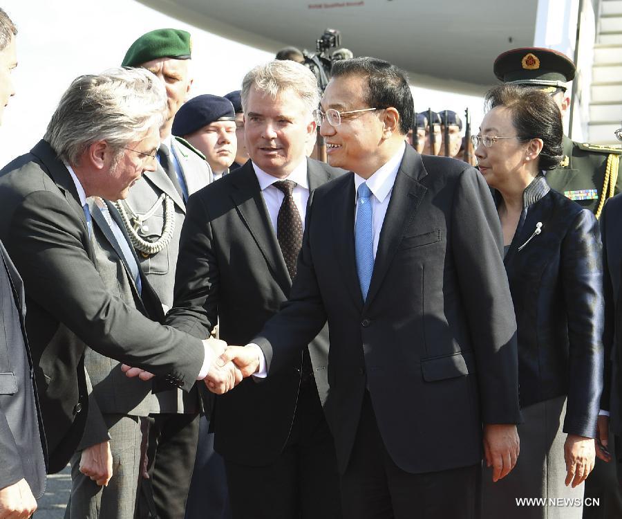 رئيس مجلس الدولة الصيني يصل إلى ألمانيا في زيارة رسمية