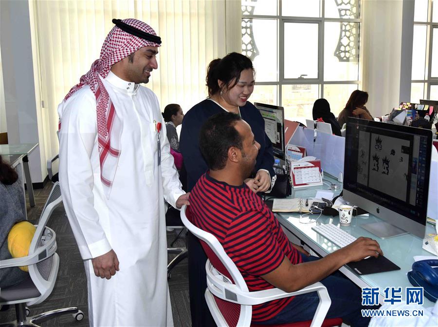 التجارة الإلكترونية رافدا للتعاون الصيني العربي في مبادرة الحزام والطريق