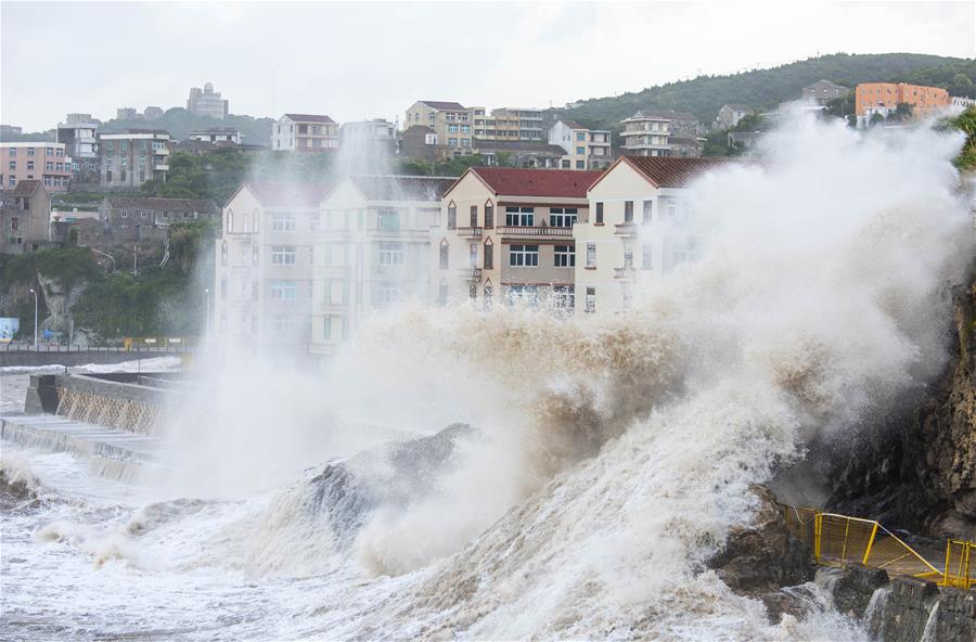 إعصار ماريا يصل إلى اليابسة في الصين