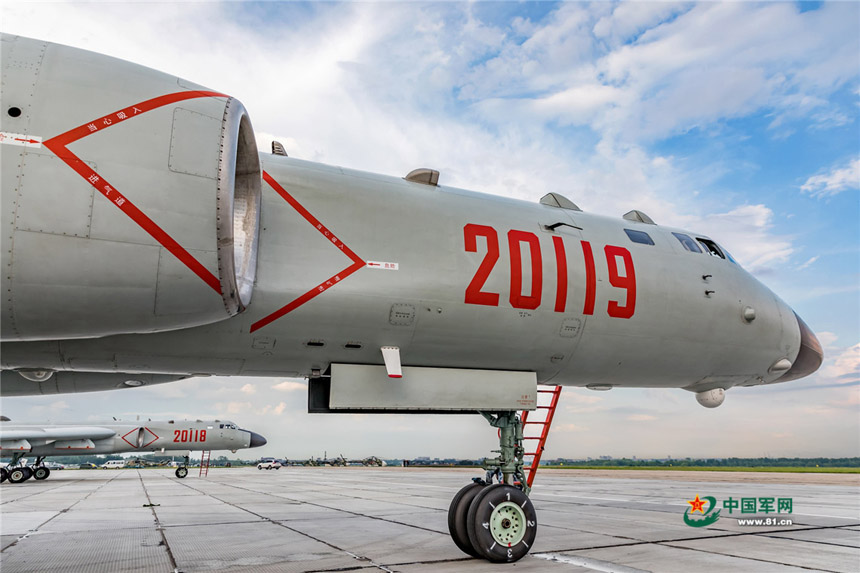 القوات الجوية الصينية تشارك في الألعاب العسكرية الدولية بروسيا
