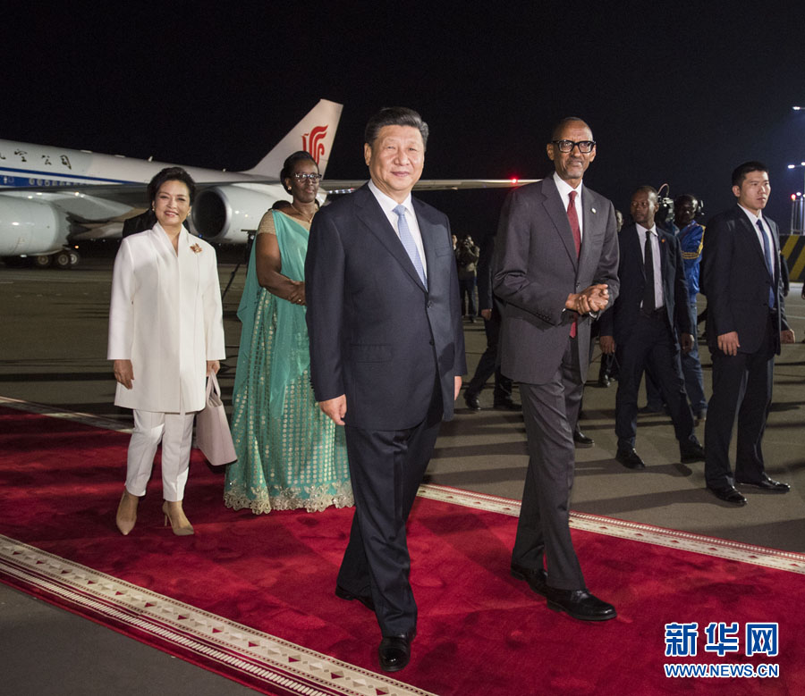 الرئيس الصيني يصل إلى رواندا في زيارة دولة