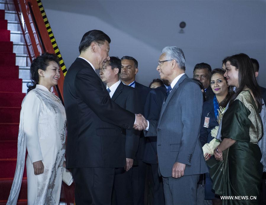 الرئيس الصيني يصل إلى موريشيوس في زيارة ودية