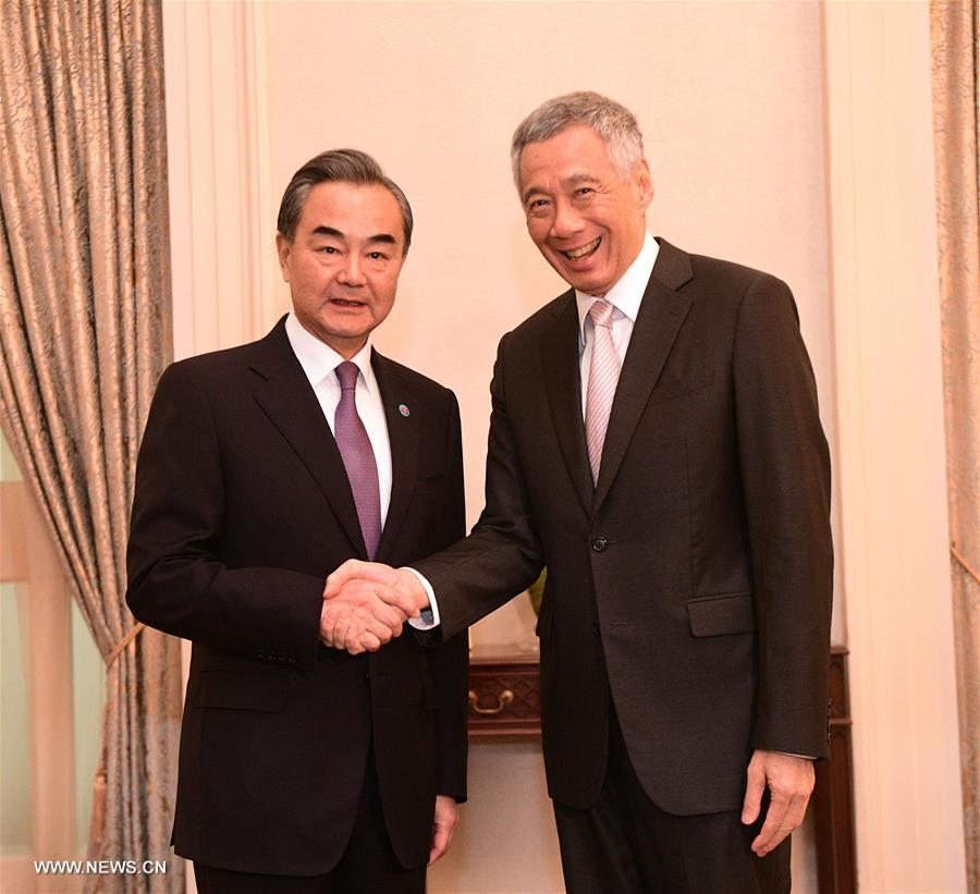 الصين وسنغافورة تتفقان على تعزيز التعددية