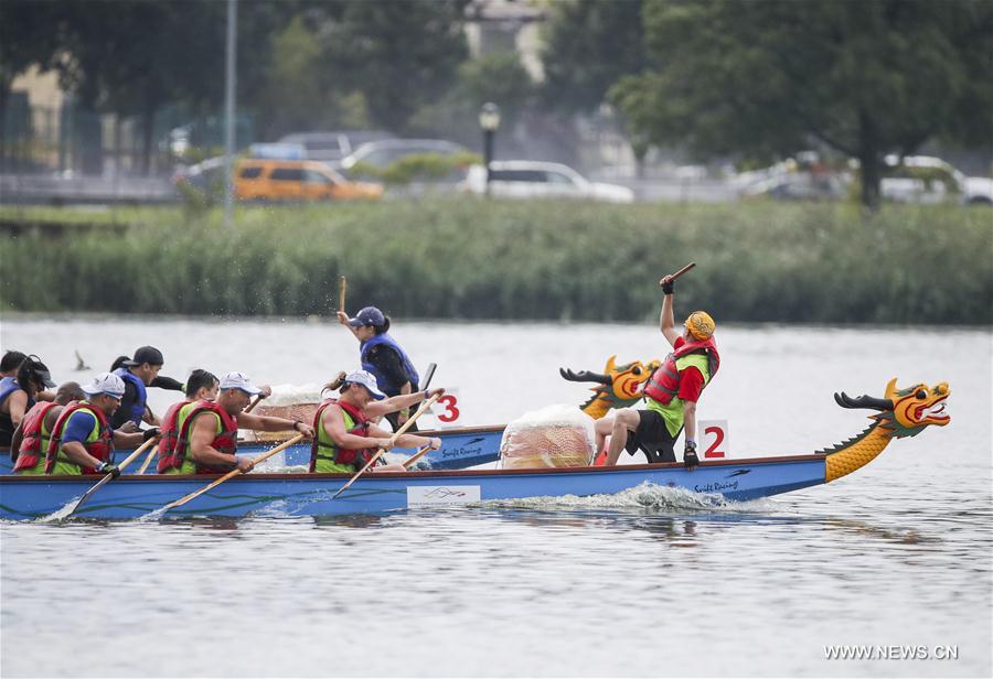 مهرجان قوارب التنين التقليدي الصيني ينطلق في نيويورك