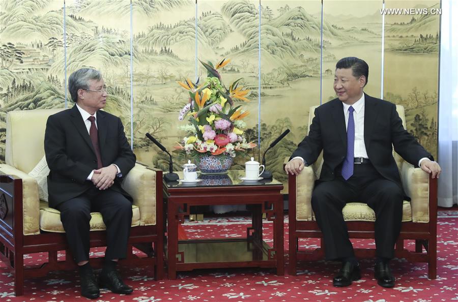 الرئيس الصيني يلتقي مسؤولاً فيتنامياً بارزاً