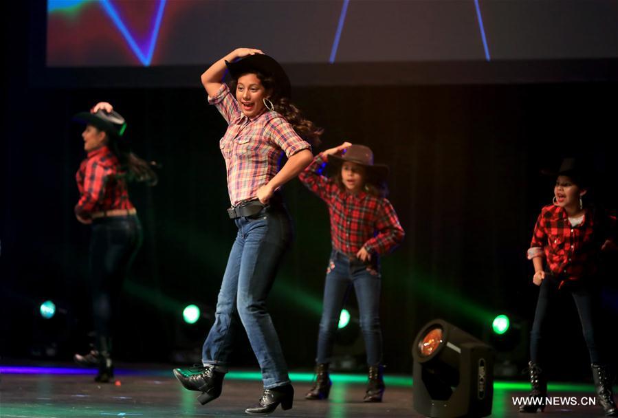 إقامة مهرجان 