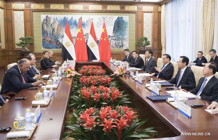 رئيس مجلس الدولة الصيني يلتقي الرئيس المصري