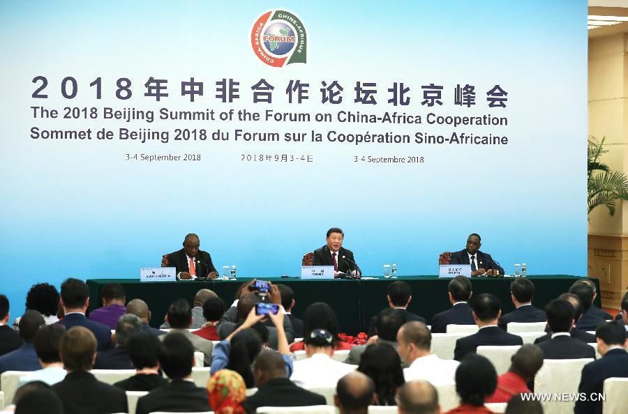 شي يلتقي الصحافة في ختام قمة بكين لمنتدى التعاون الصيني الأفريقي