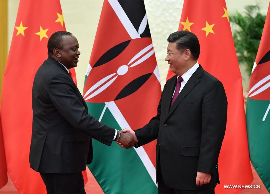 شي يلتقي رئيس كينيا