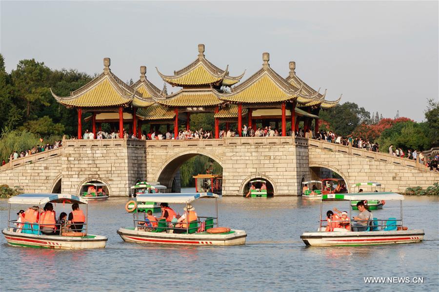 726 مليون زائر سافروا دخل الصين أثناء عطلة العيد الوطني