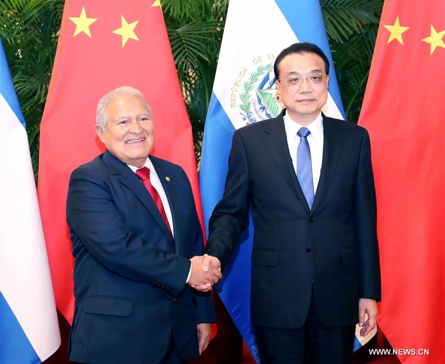 رئيس مجلس الدولة الصيني يلتقي برئيس السلفادور