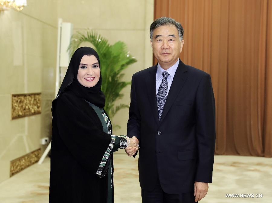 كبير المستشارين السياسيين الصينيين يلتقي برئيسة المجلس الوطني الاتحادي الإماراتي