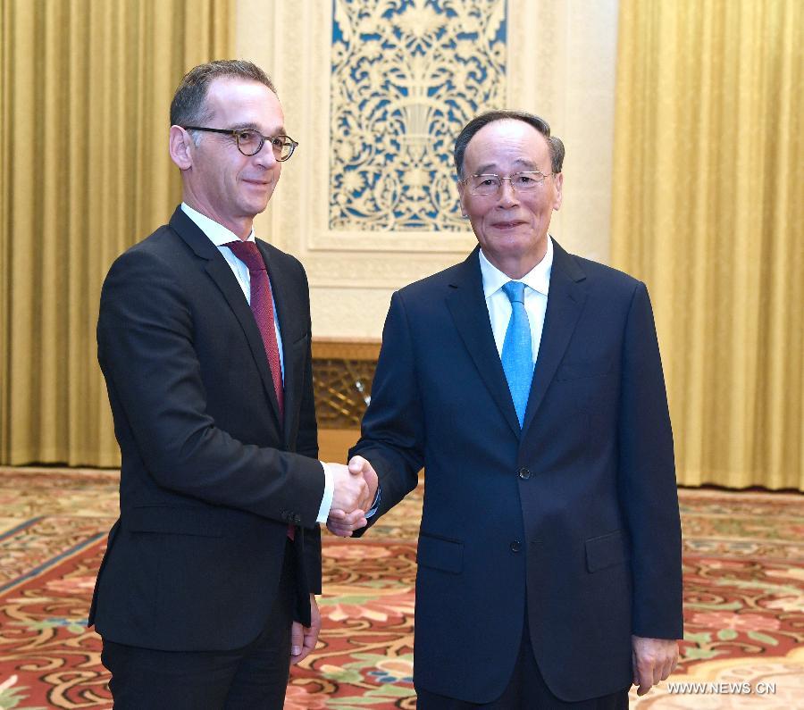 نائب الرئيس الصيني يلتقي وزير خارجية المانيا