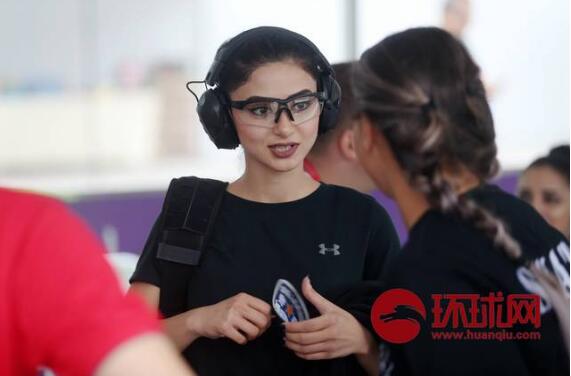 القناصات العربيات يظهرن مهارتهن وجمالهن في الصين