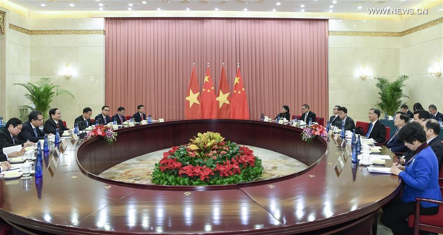 زعيمان صينيان يلتقيان برئيس جبهة أرض الآباء الفيتنامية