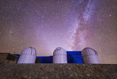 أعلى مرصد صيني يفتتح قاعدة لنشر العلوم الفلكية