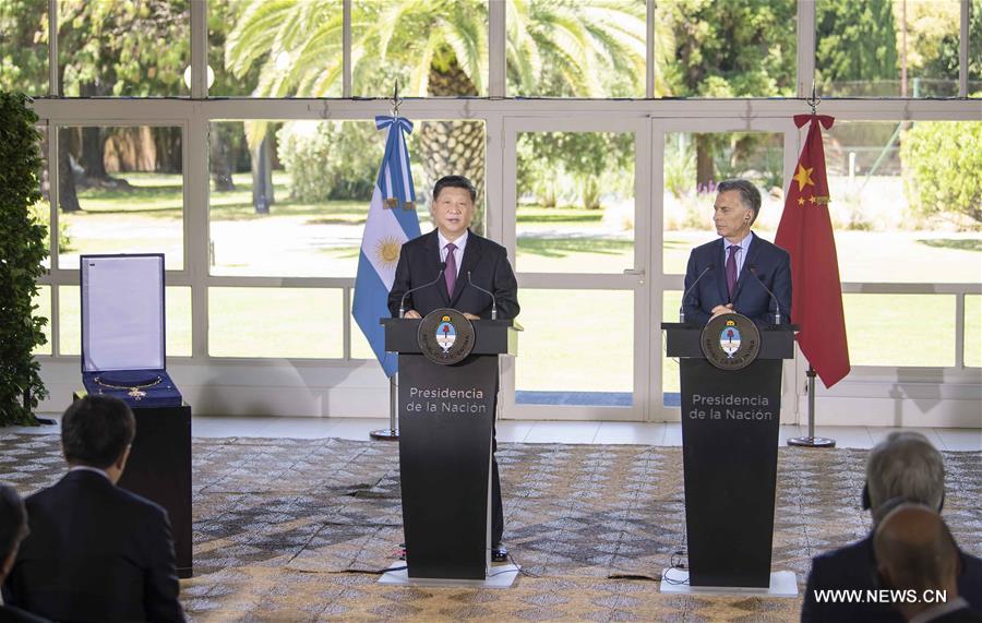 الرئيس الأرجنتيني يمنح الرئيس شي أعلى وسام للجمهورية