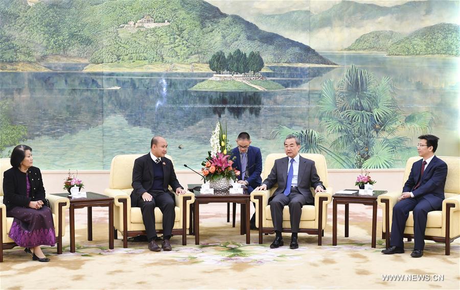 الصين وكمبوديا تتعهدان بتعزيز العلاقات الشبابية