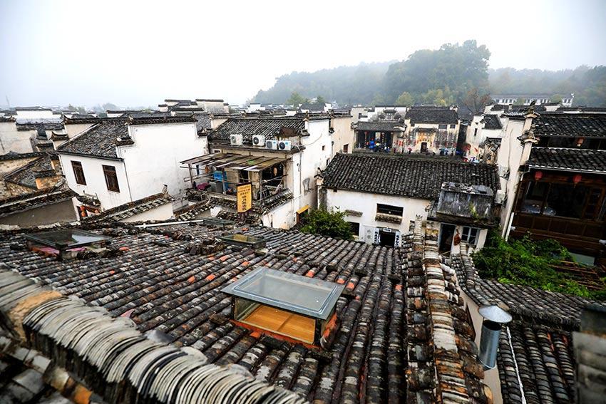 بالصور: قرية قديمة عليك زيارتها أثناء تواجدك في الصين