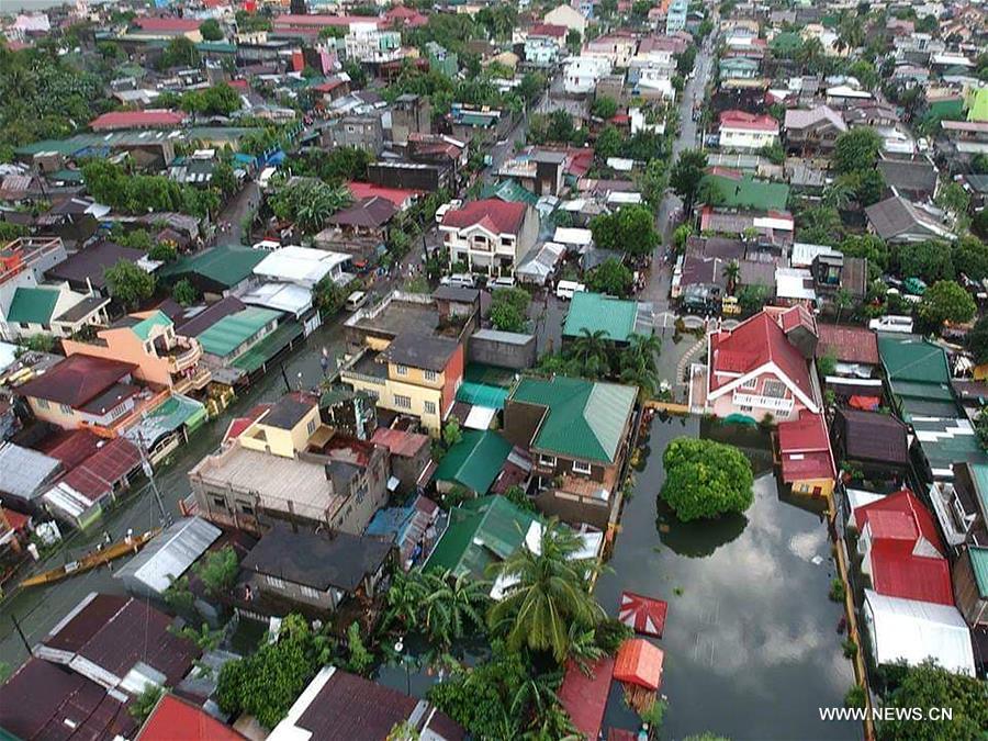 ارتفاع عدد الوفيات بسبب الانهيارات الأرضية والفيضانات في الفلبين إلى 68