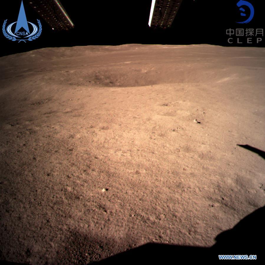 هبوط المسبار القمري الصيني تشانغ أه- 4 في الجزء البعيد من القمر