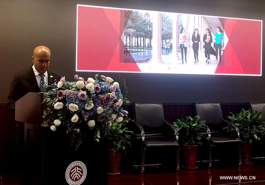 تعزيز التبادل والتعاون الثقافي والتعليمي بين الجامعات والمعاهد في الصين والإمارات