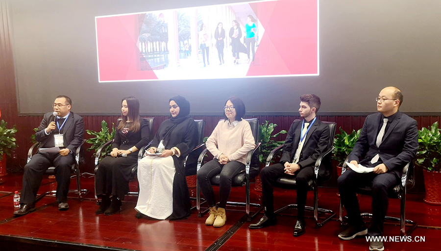 تعزيز التبادل والتعاون الثقافي والتعليمي بين الجامعات والمعاهد في الصين والإمارات