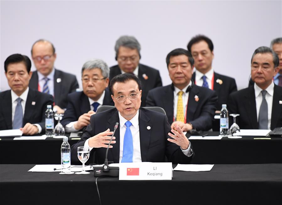 تقرير إخباري: رئيس مجلس الدولة الصيني يقترح إجراءات عديدة للتعاون المستقبلي بين الصين ودول وسط وشرق أوروبا