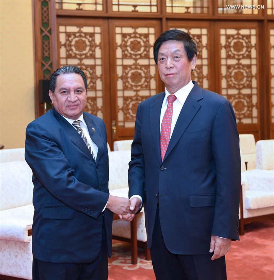 الصين والسلفادور تدعمان العلاقات الثنائية