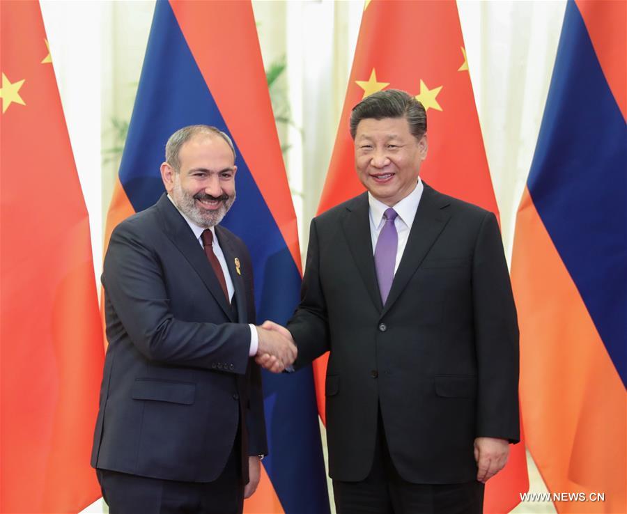 شي يلتقي رئيس وزراء أرمينيا