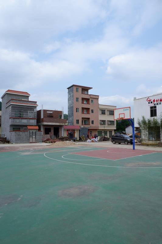 مقالة : قرى الصين تخرج من تحت عباءة الفقر إلى التطور والازدهار