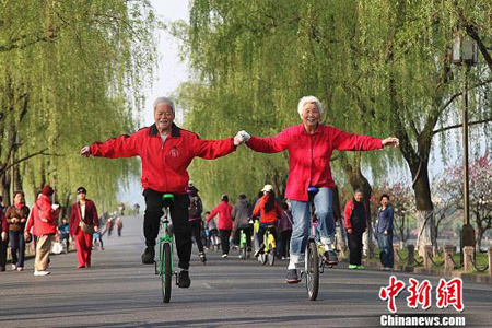 أمل الحياة عند الولادة لدى الصينيين ارتفع إلى 77 عاما