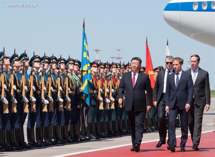 الرئيس الصيني يصل إلى موسكو