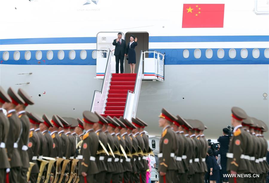 الرئيس الصيني يصل إلى كوريا الديمقراطية في زيارة دولة
