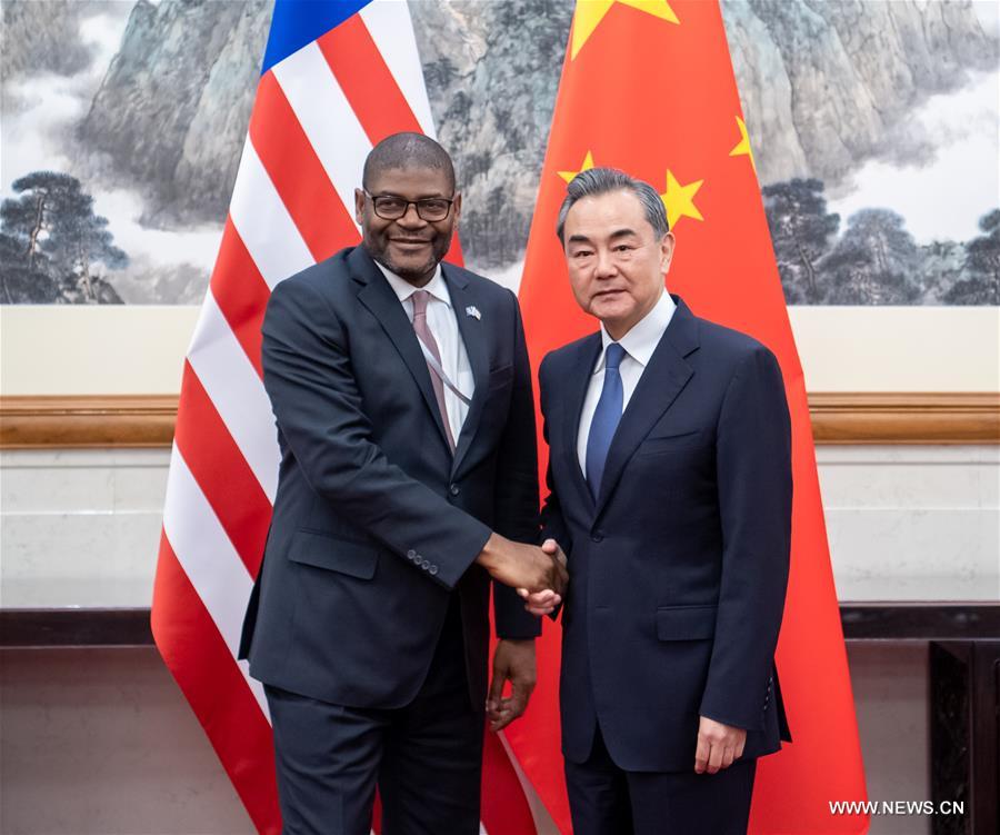 مقالة : الصين والدول الإفريقية تتعهد بتعزيز التعاون
