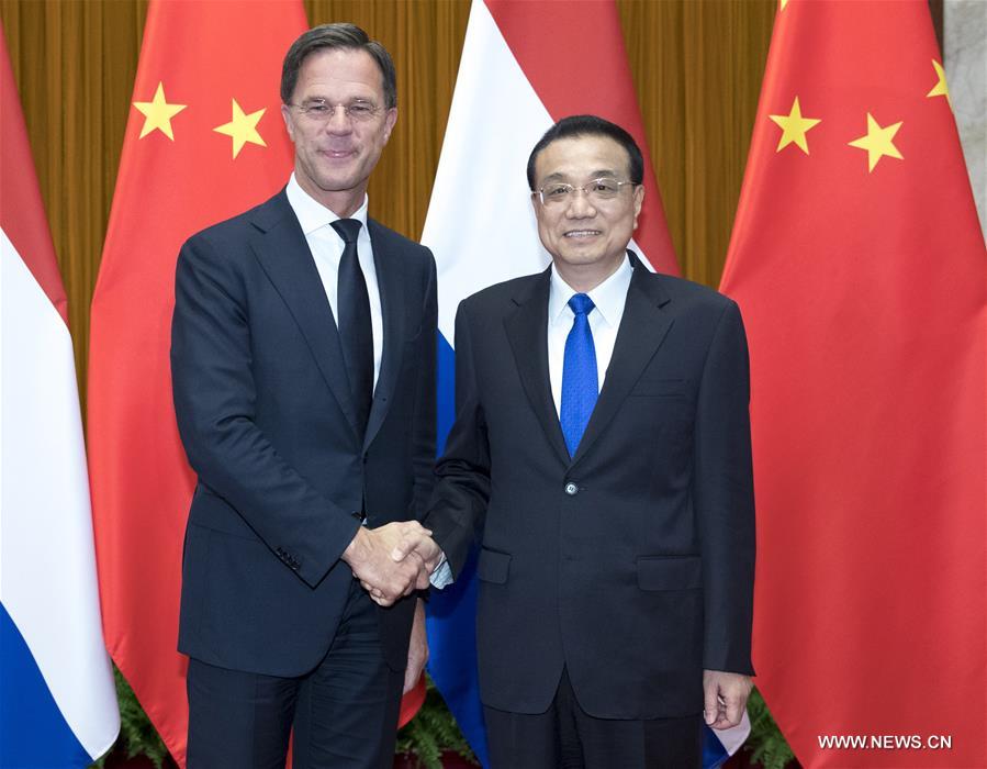 الصين تدعو إلى المزيد من التعاون العملي مع هولندا