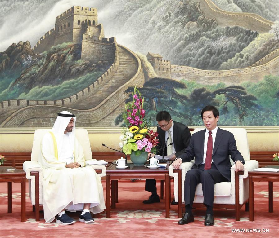 كبير المشرعين الصينيين يلتقي ولي عهد أبو ظبي